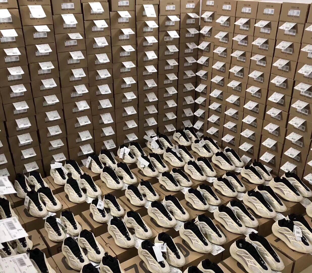 Pk God exclusive yeezy 700 V3 Azael retail materials ready to ship